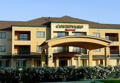 Courtyard By Marriott Brownsville