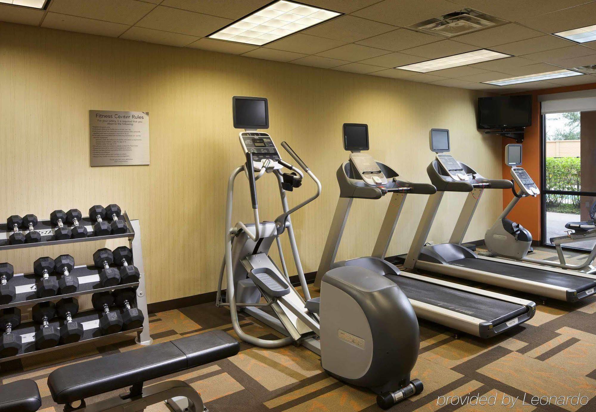 Courtyard By Marriott Hotel 2*